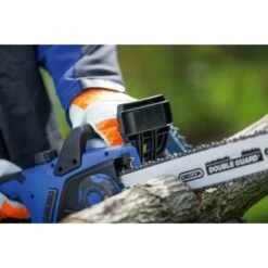 LUX Elektro-Kettensäge E-KS-2400/40 A 4 LUX Elektro-Kettensäge E-KS-2400/40 A -obi verkäufe 4007872348496 A02 041217